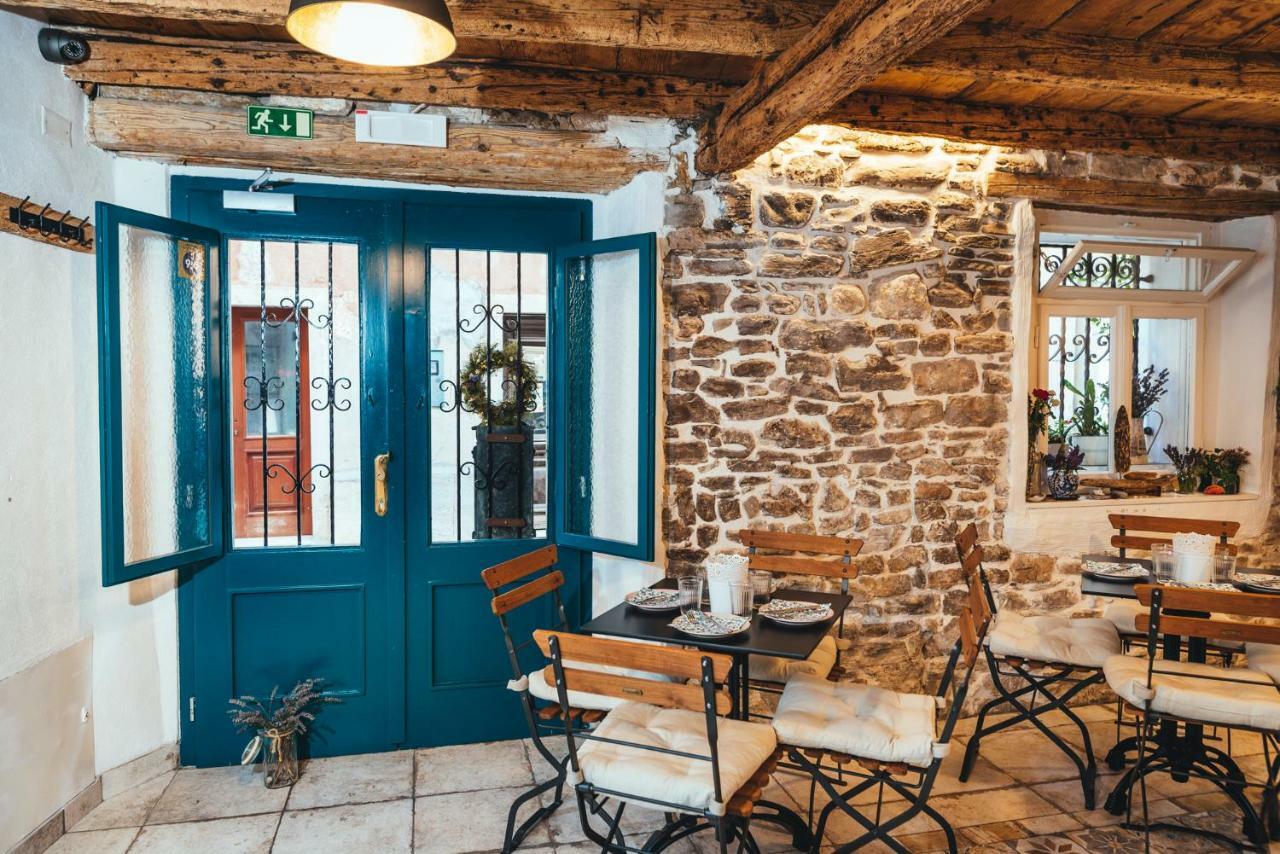 Guesthouse Centrum B&B Izola Exterior foto